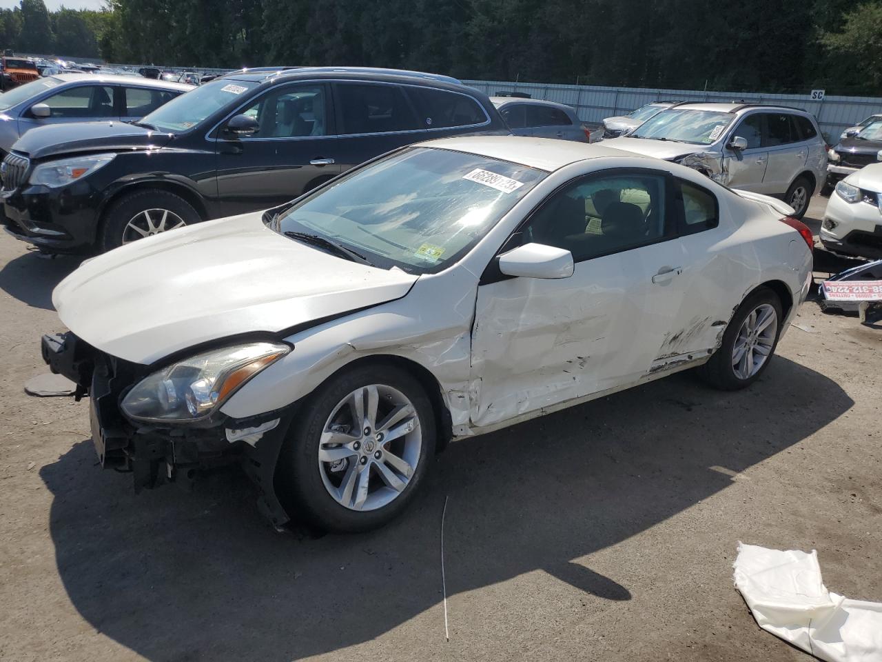 Nissan Altima 2010