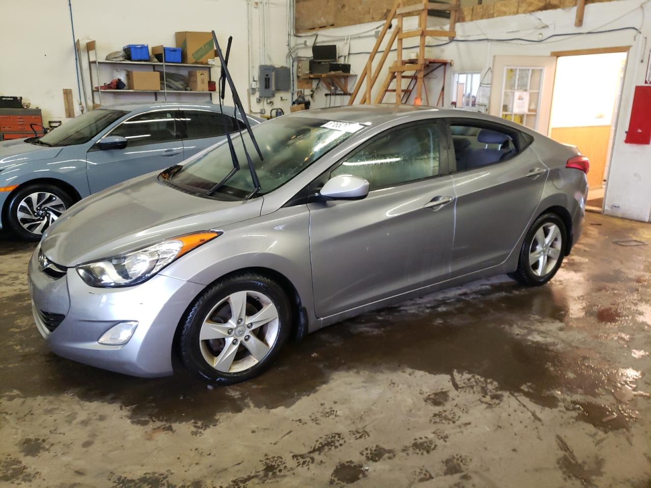 Hyundai Elantra 2013