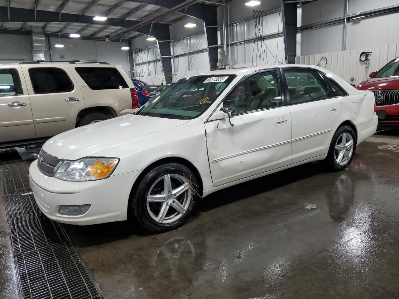 Toyota Avalon 2001