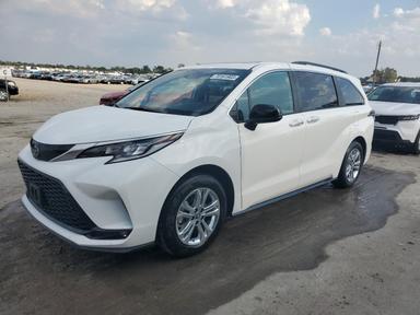 Toyota Sienna 2023