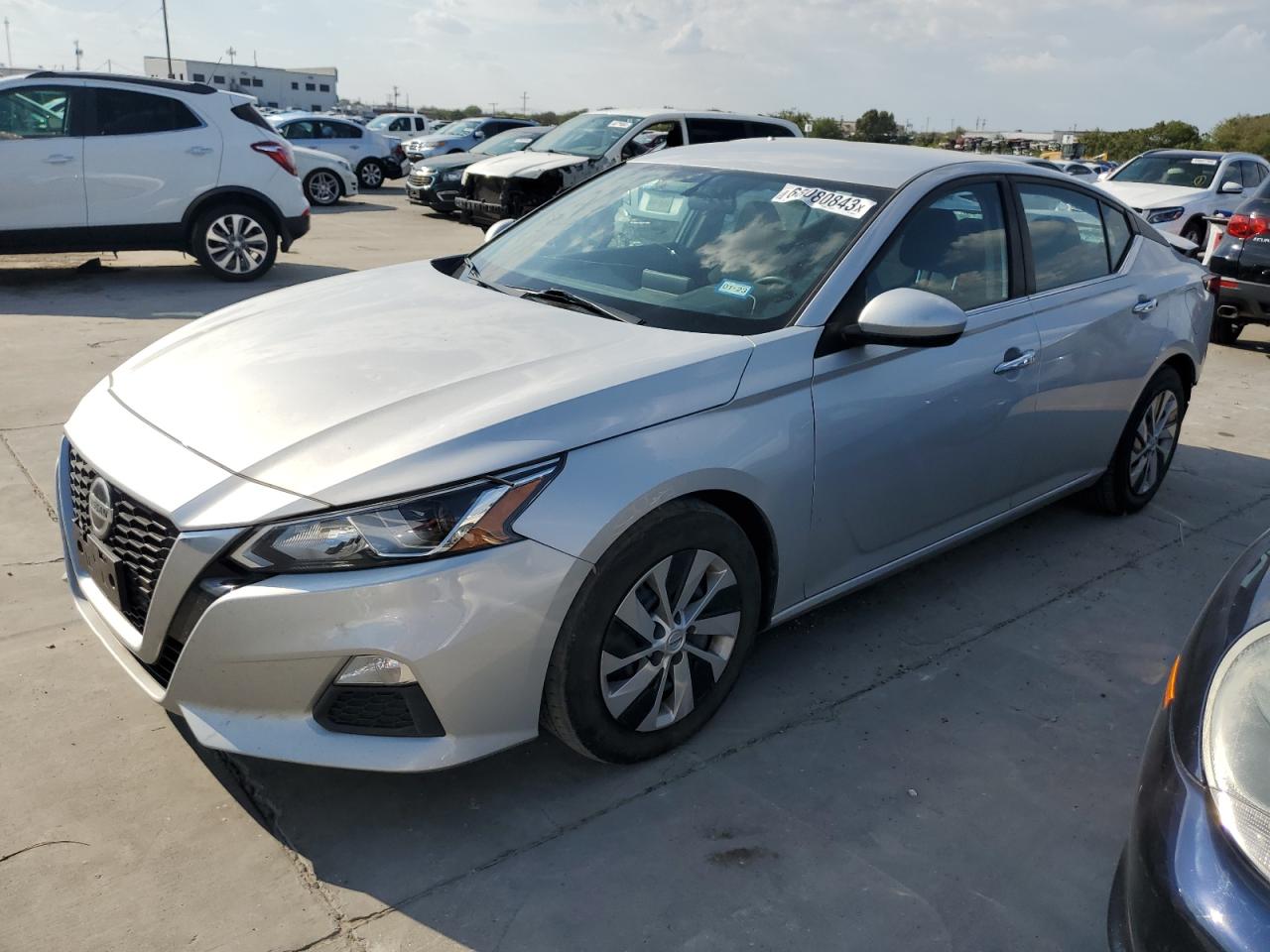 Nissan Altima 2020
