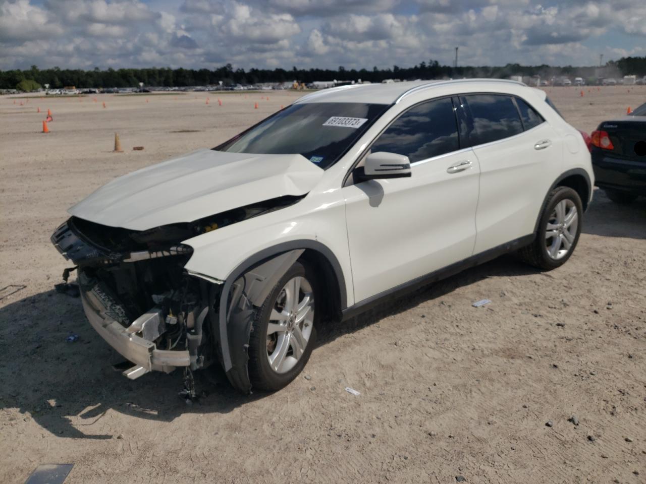 Mercedes-benz Gla-class 2018