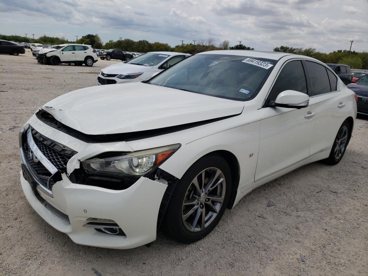 Infiniti Q50 2015