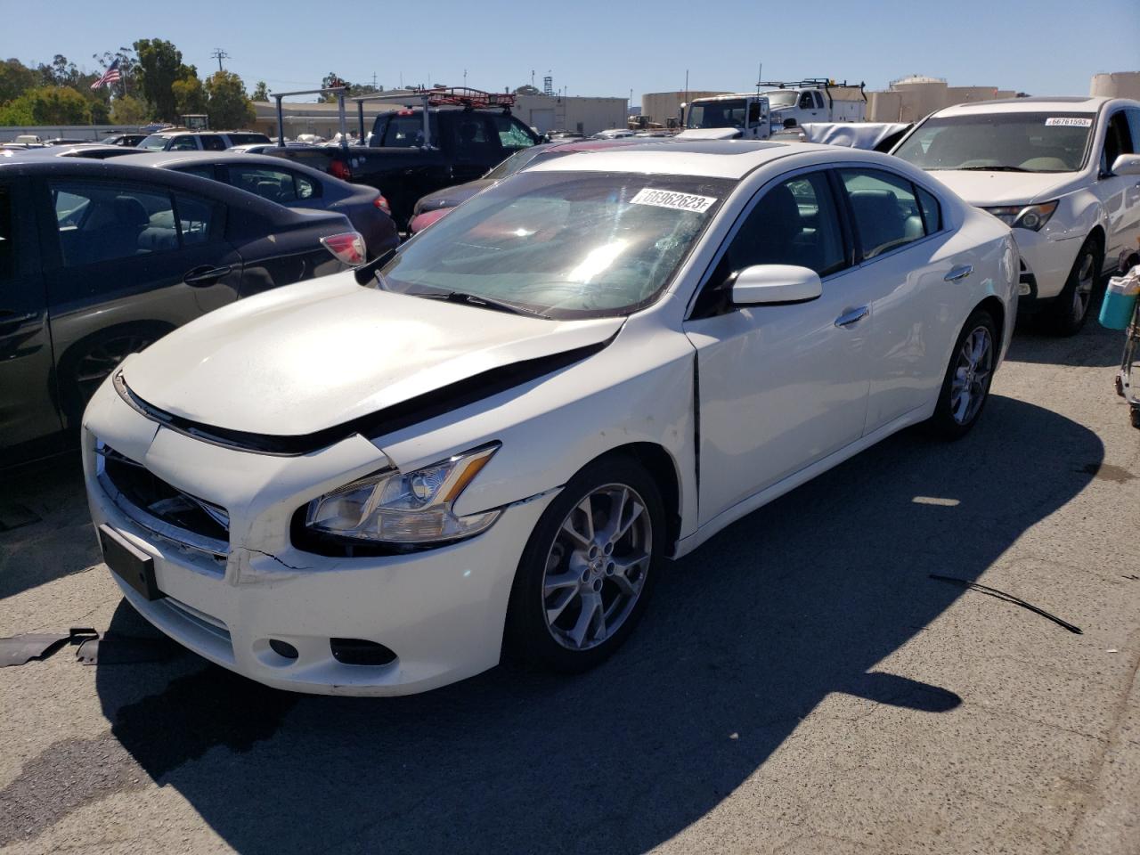Nissan Maxima 2014