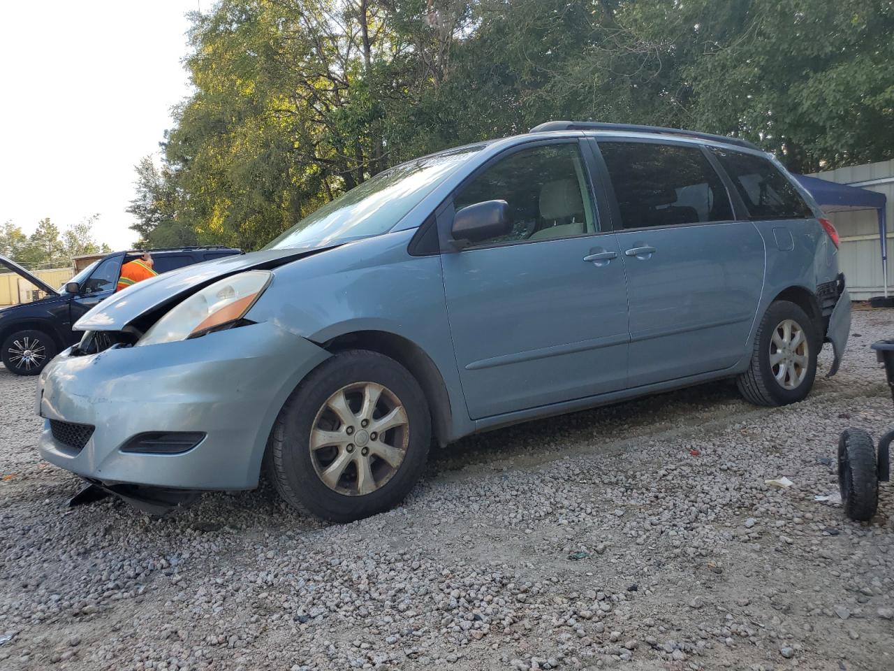 Toyota Sienna 2010