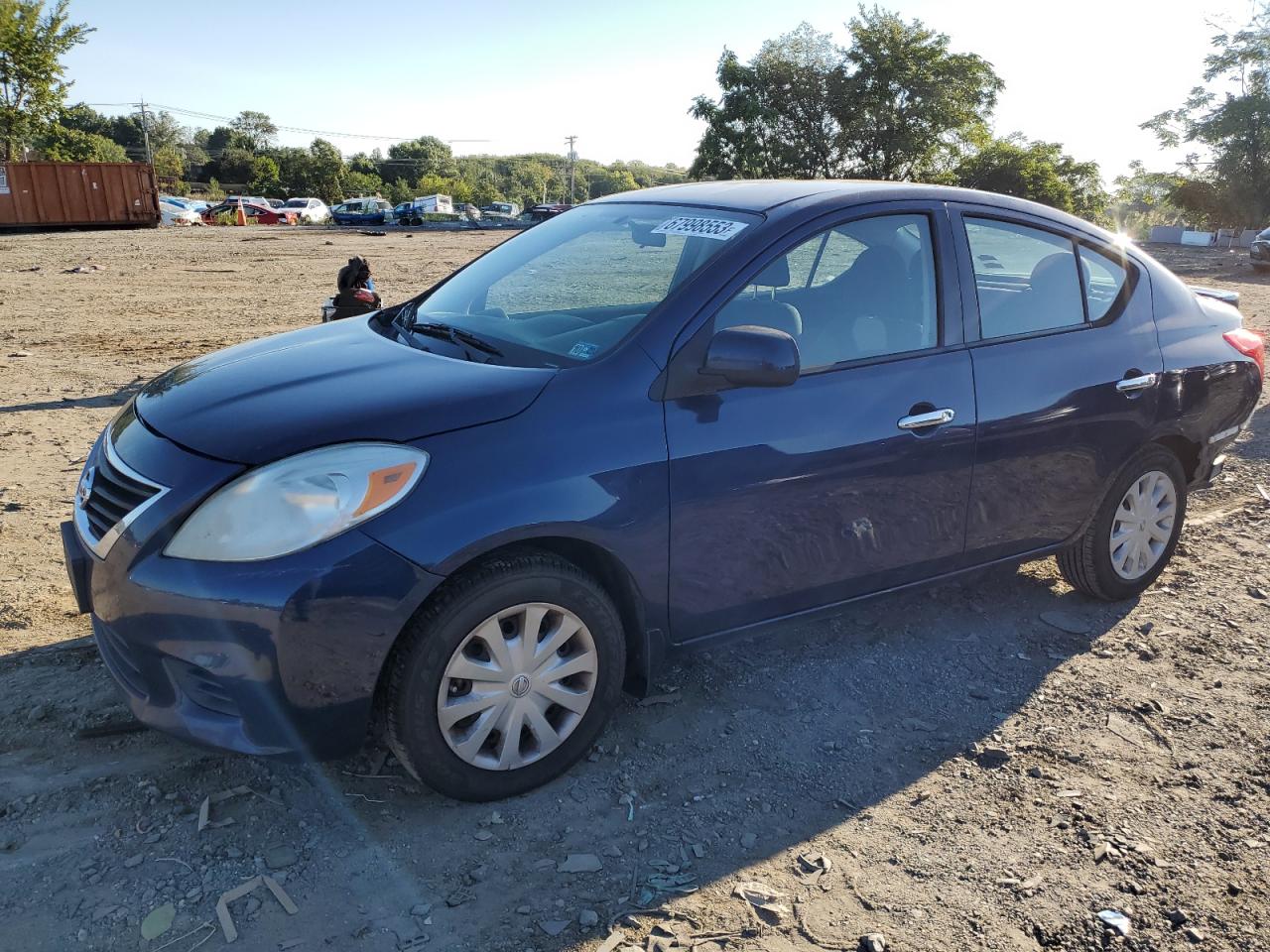 Nissan Versa 2014