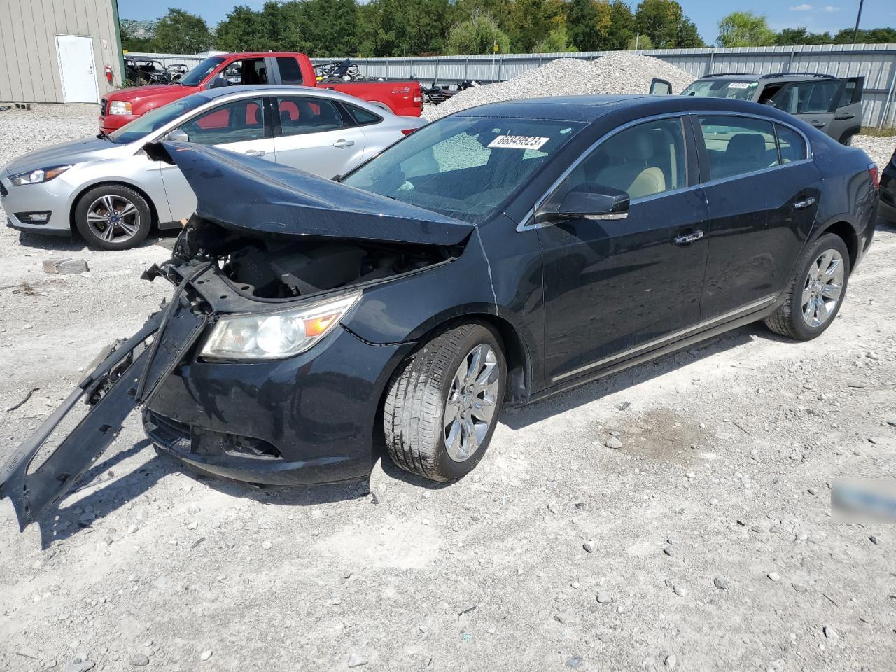 Buick Lacrosse 2011