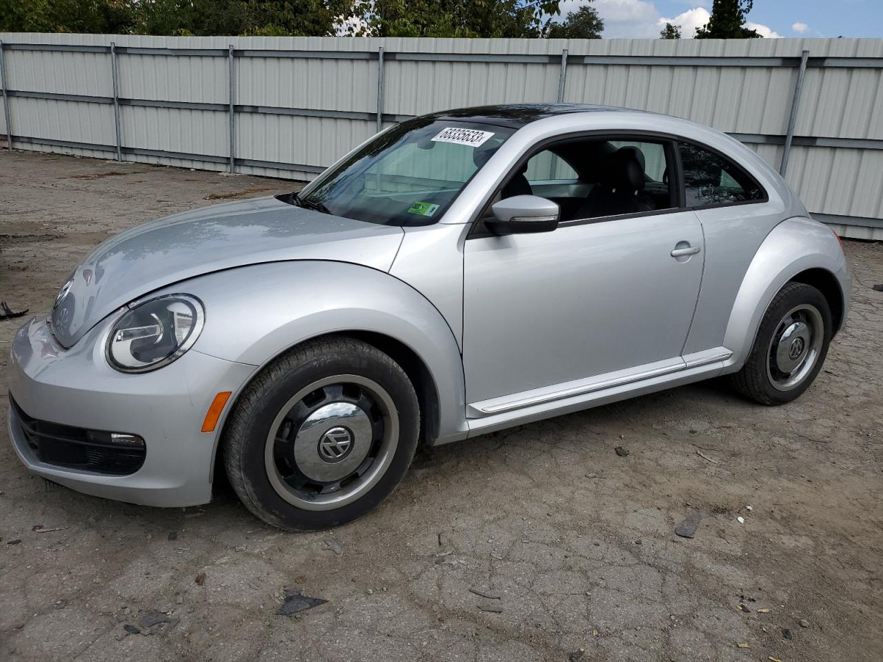 VOLKSWAGEN BEETLE 2013