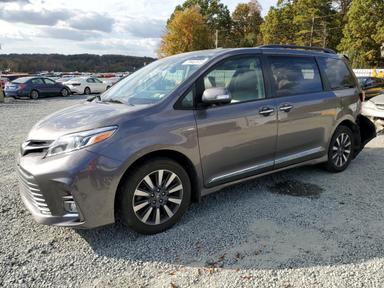 Toyota Sienna 2018