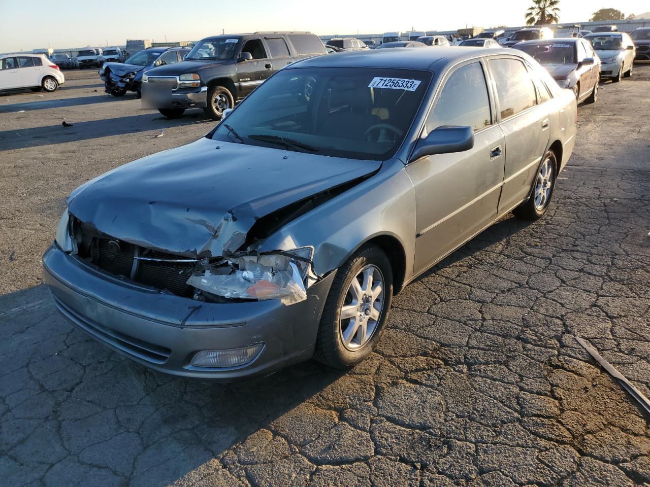 Toyota Avalon 2001