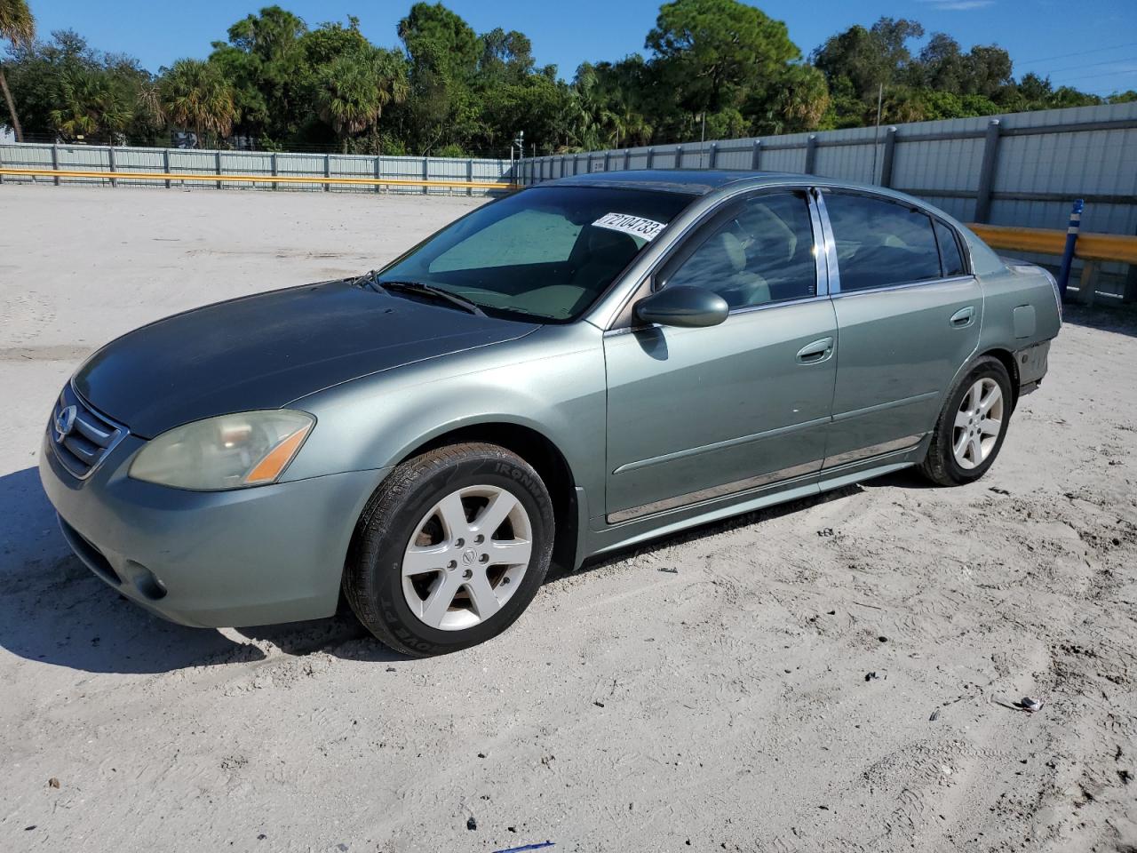 Nissan Altima 2004