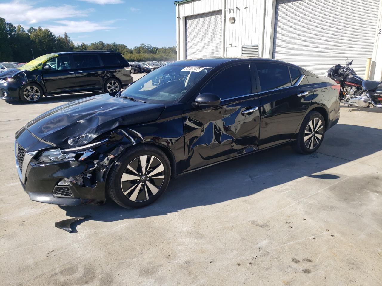 Nissan Altima 2021