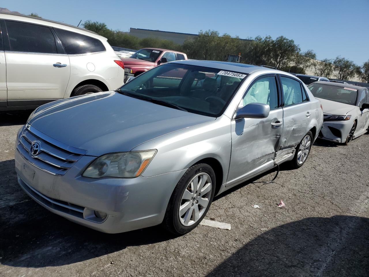 Toyota Avalon 2005