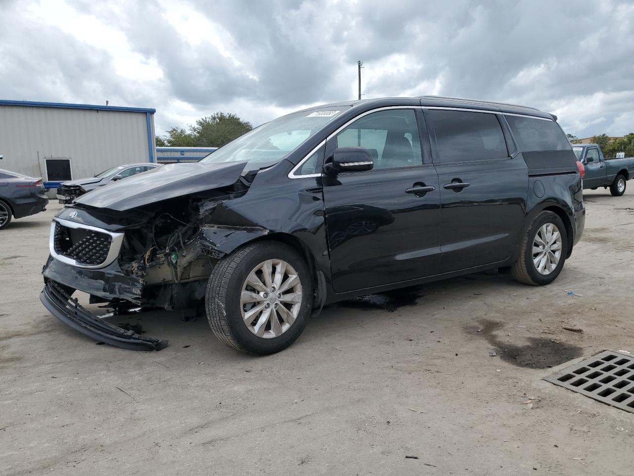 Kia Sedona 2015