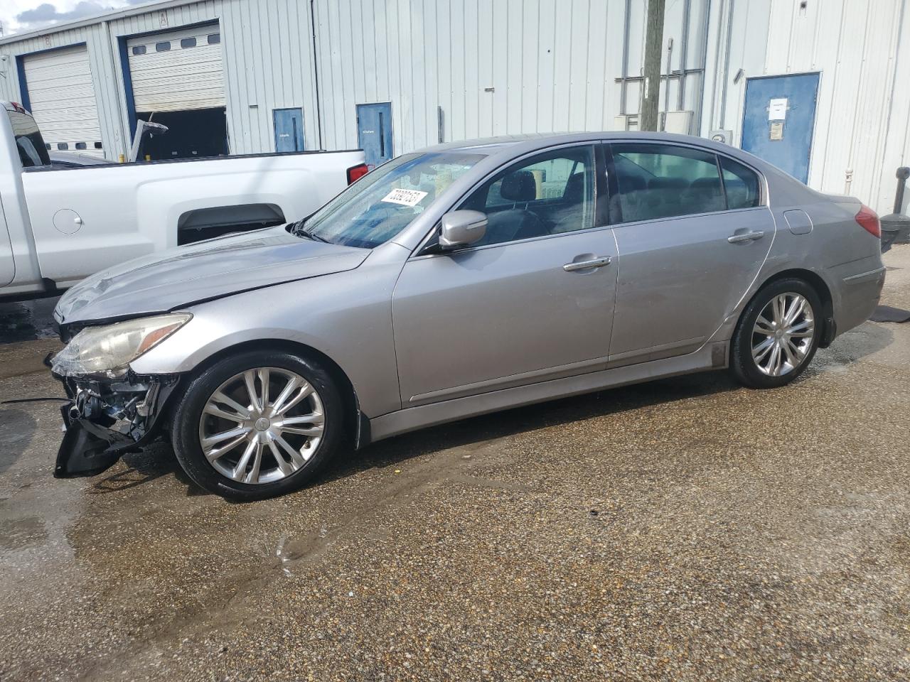 Hyundai Genesis 2012
