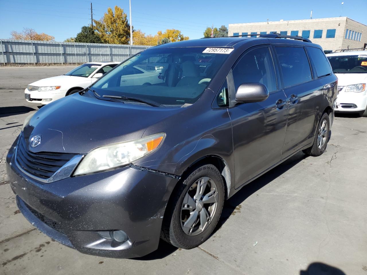 Toyota Sienna 2011