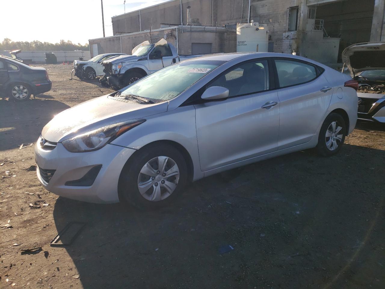 Hyundai Elantra 2016