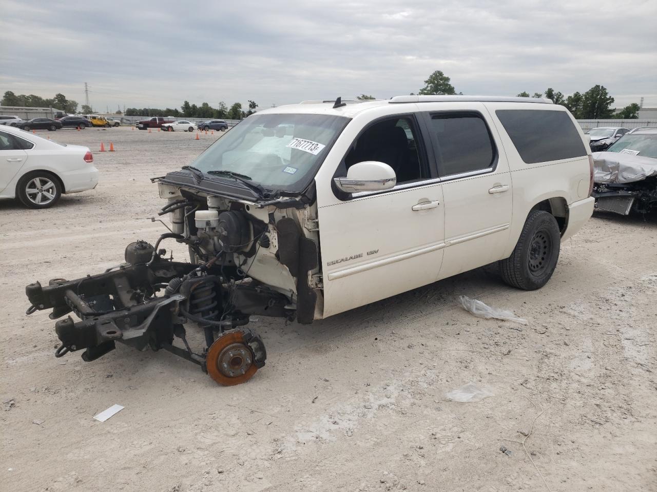 Cadillac Escalade esv 2013