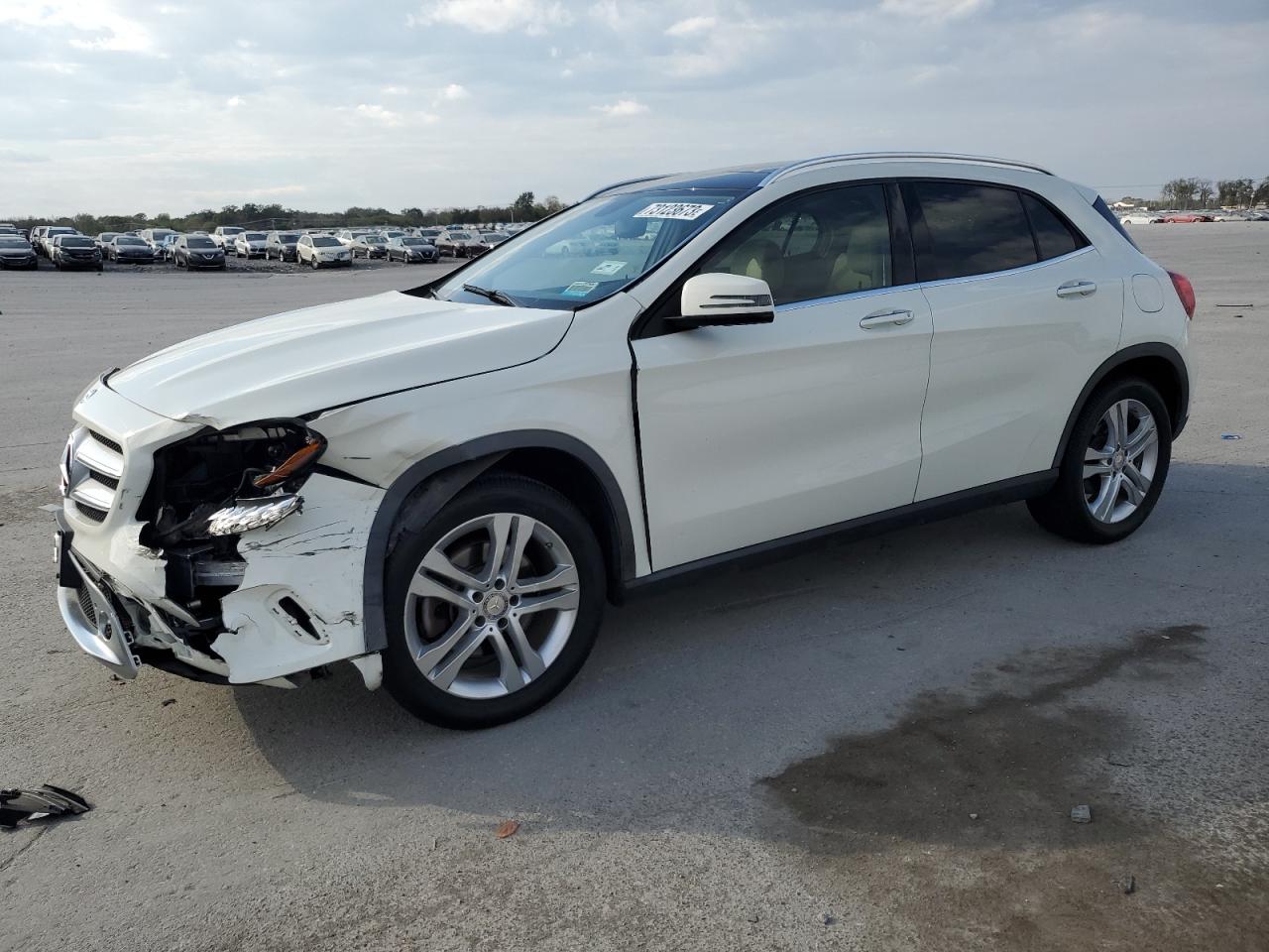 Mercedes-benz Gla-class 2015
