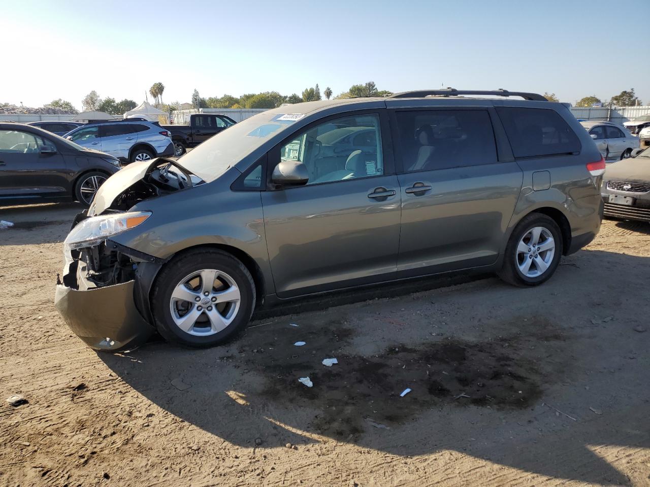 Toyota Sienna 2011