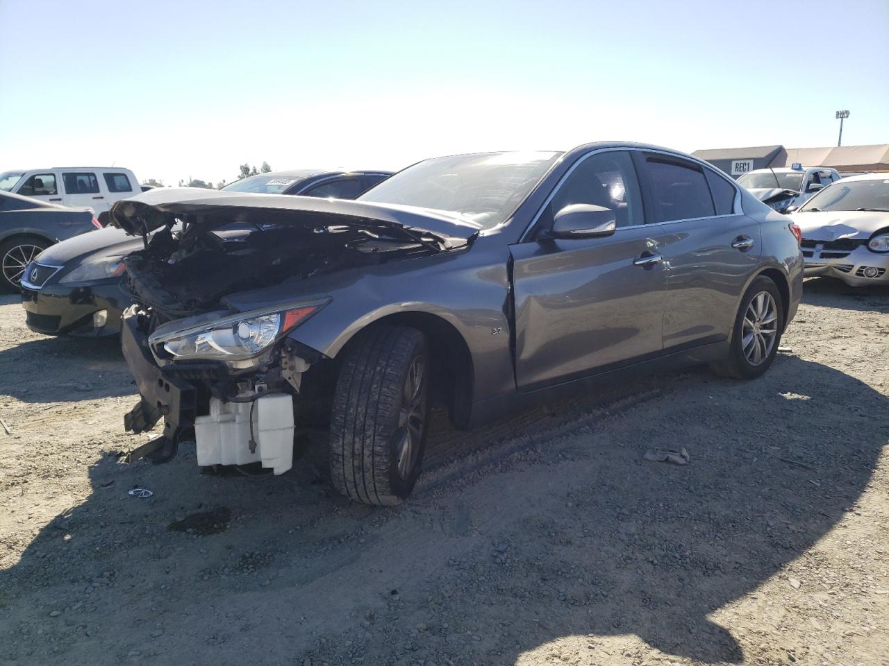 Infiniti Q50 2015
