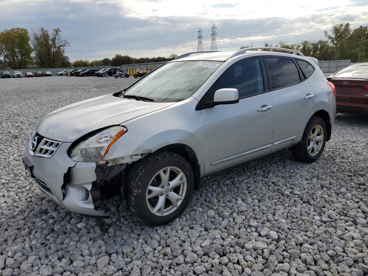 Nissan Rogue sport 2011