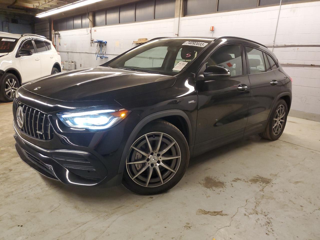 Mercedes-benz Gla-class 2021