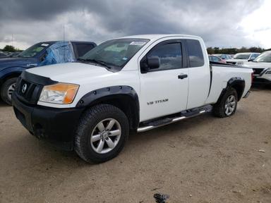 Nissan Titan 2014