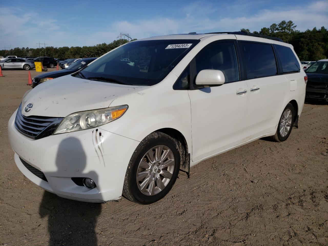 Toyota Sienna 2011