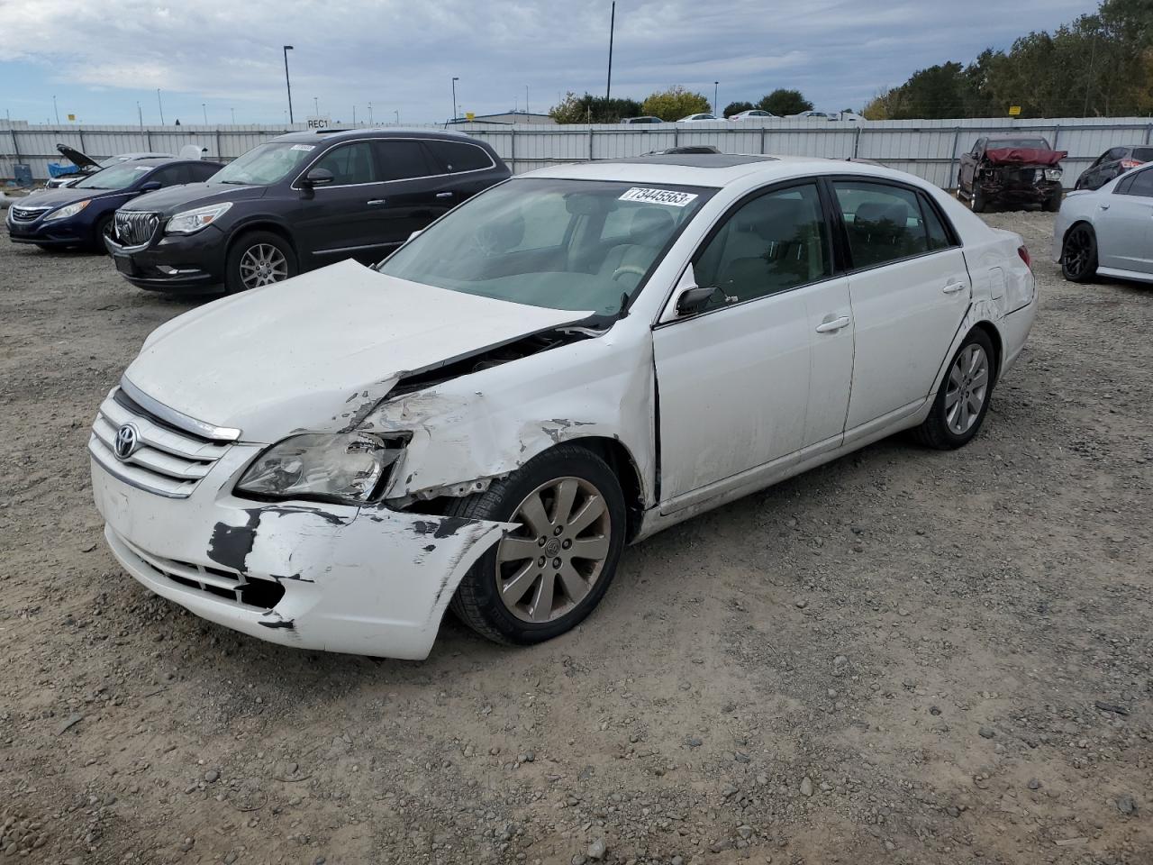 Toyota Avalon 2005