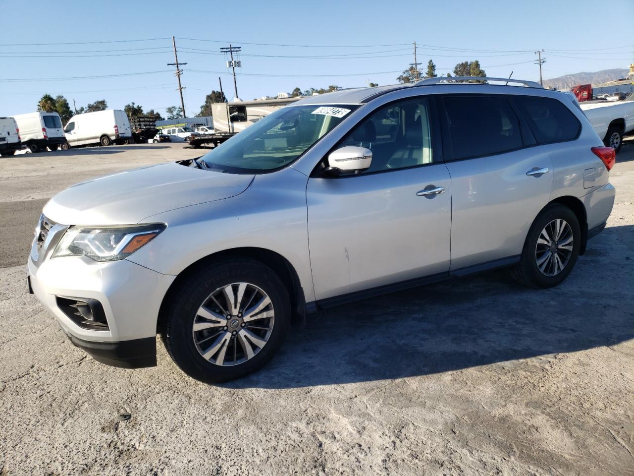 Nissan Pathfinder 2018