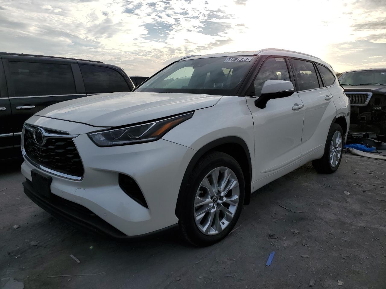 Toyota Highlander 2020