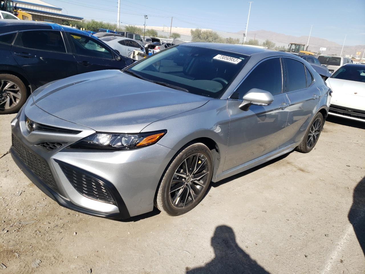 Toyota Camry 2022