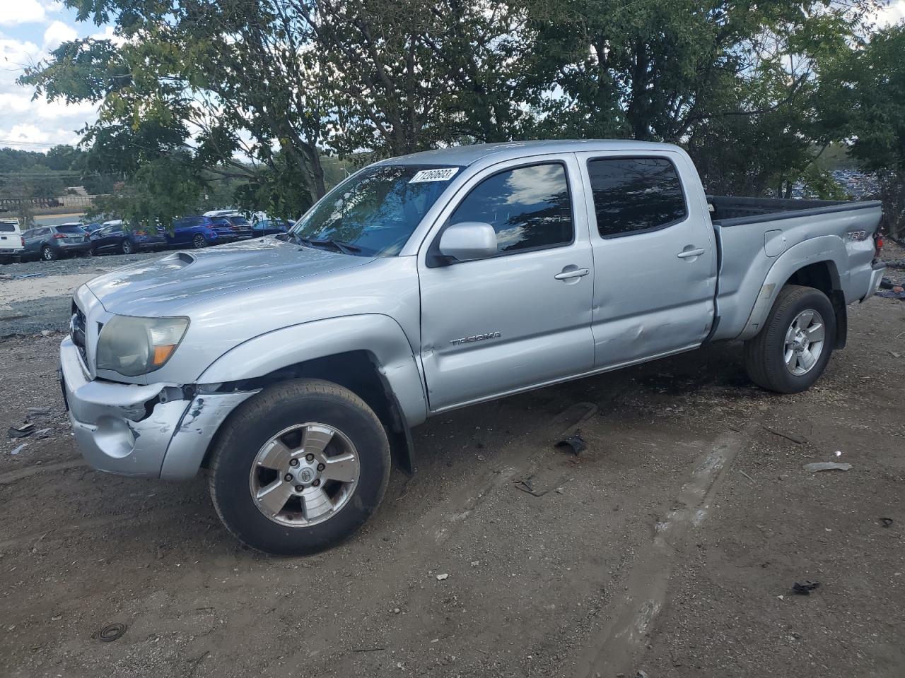 Toyota Tacoma 2011