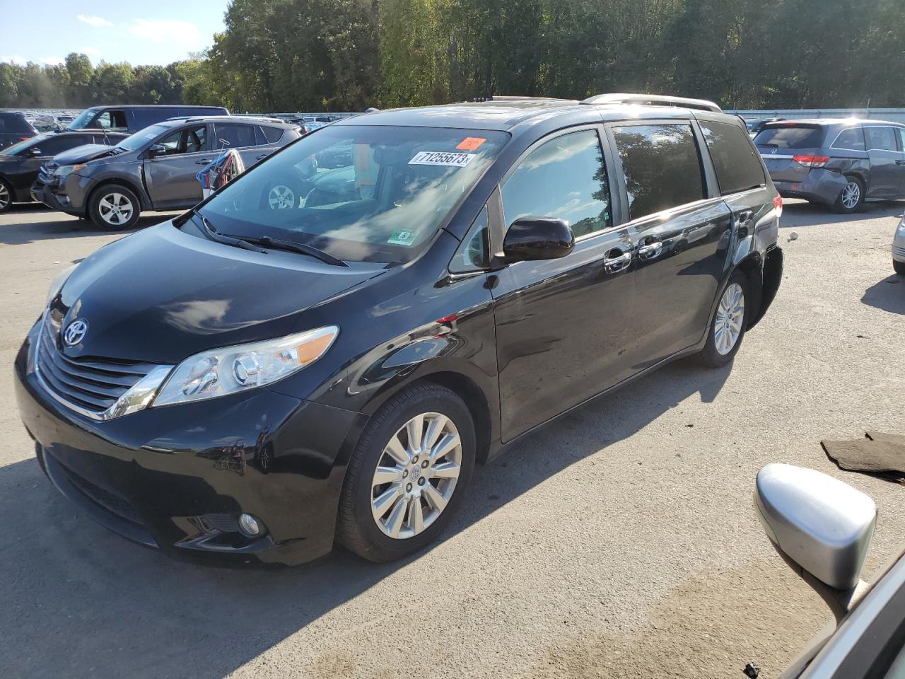 Toyota Sienna 2011