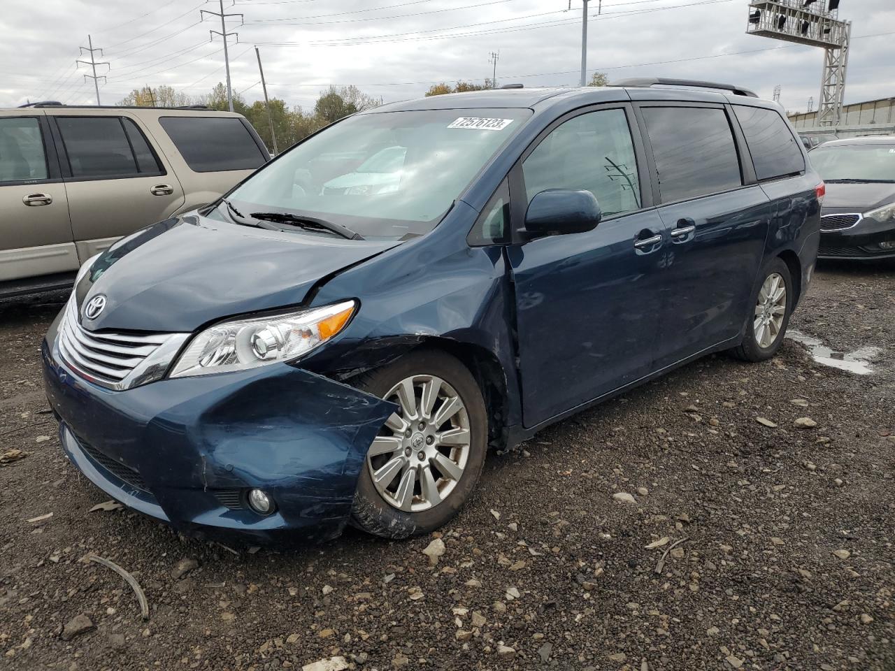 Toyota Sienna 2011