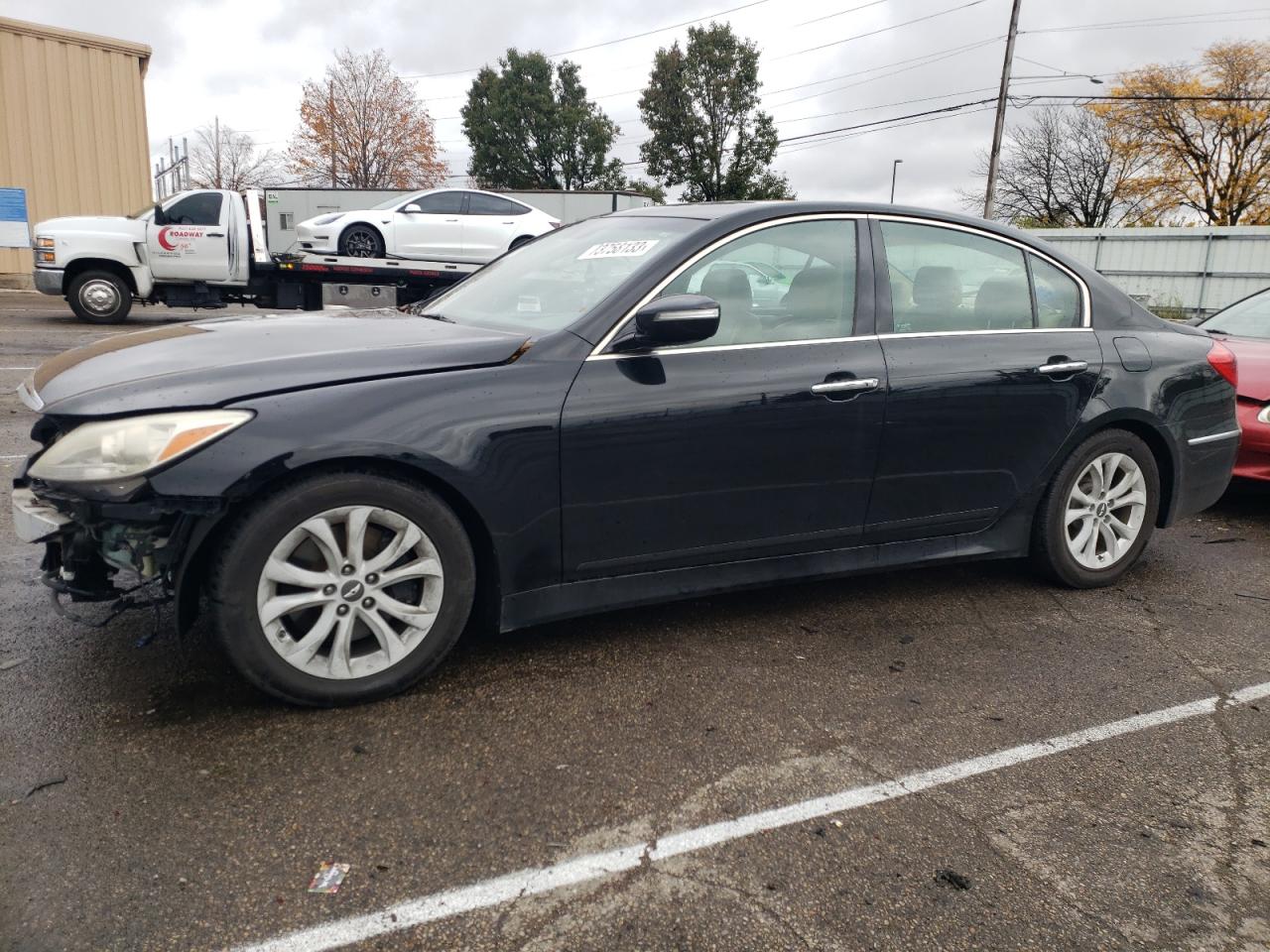 Hyundai Genesis 2012