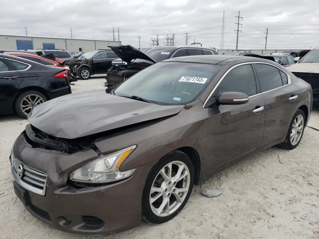 Nissan Maxima 2014