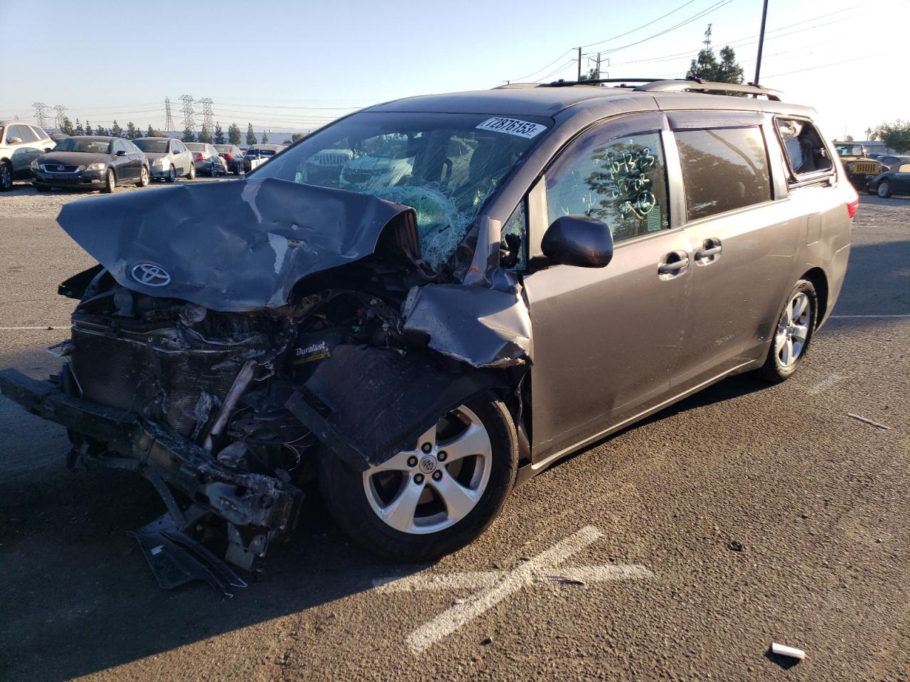 Toyota Sienna 2016