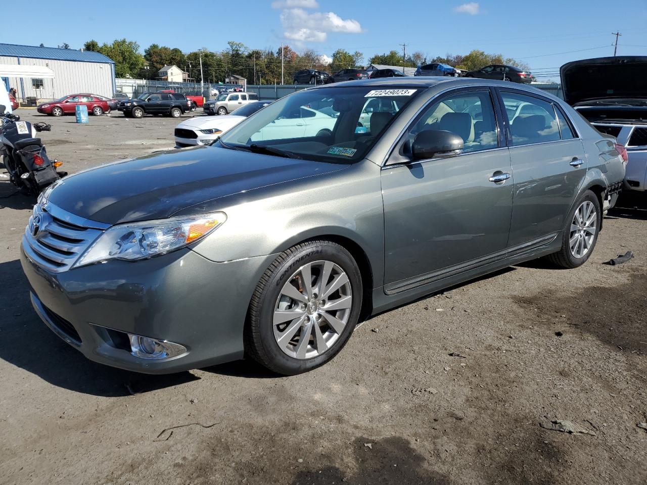 Toyota Avalon 2011