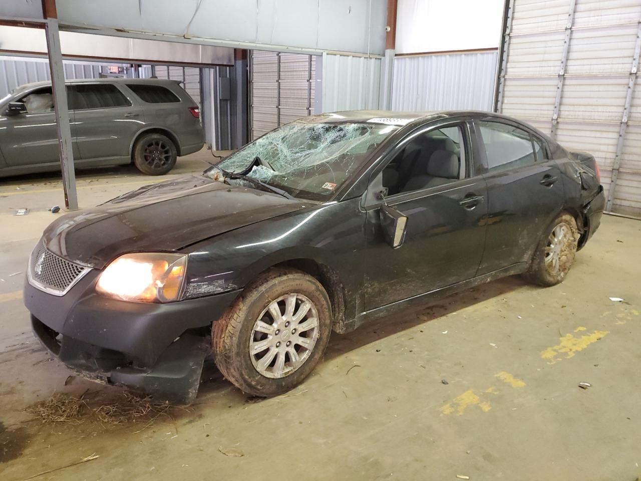 Mitsubishi Galant 2011