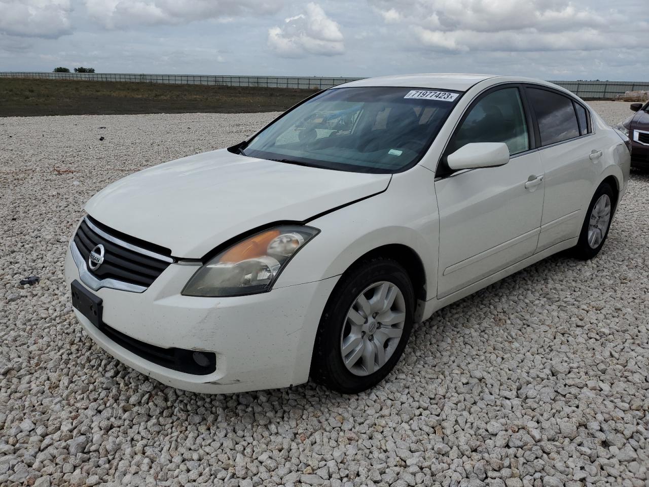Nissan Altima 2009