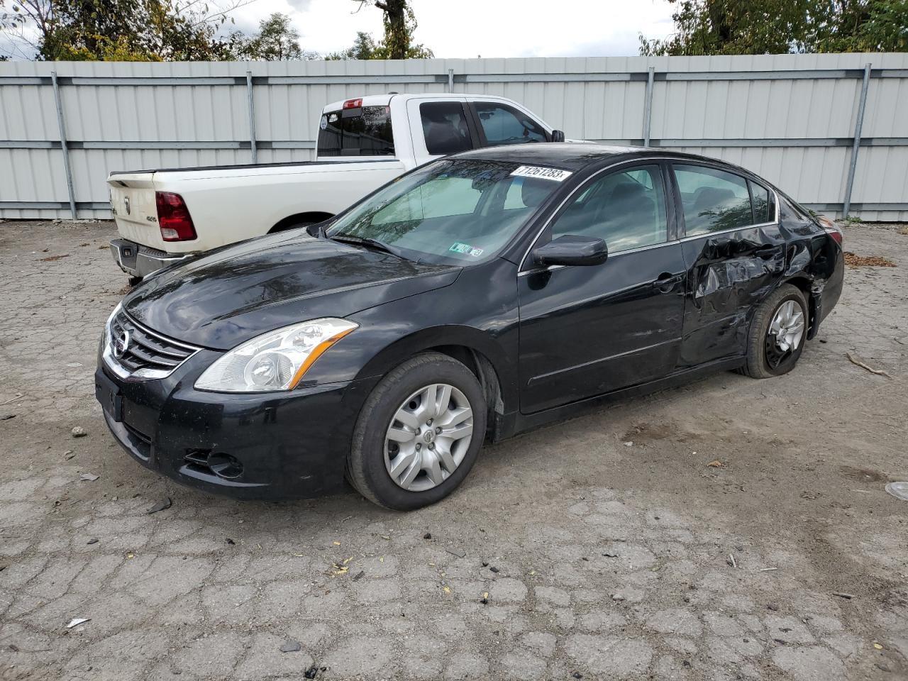 Nissan Altima 2012