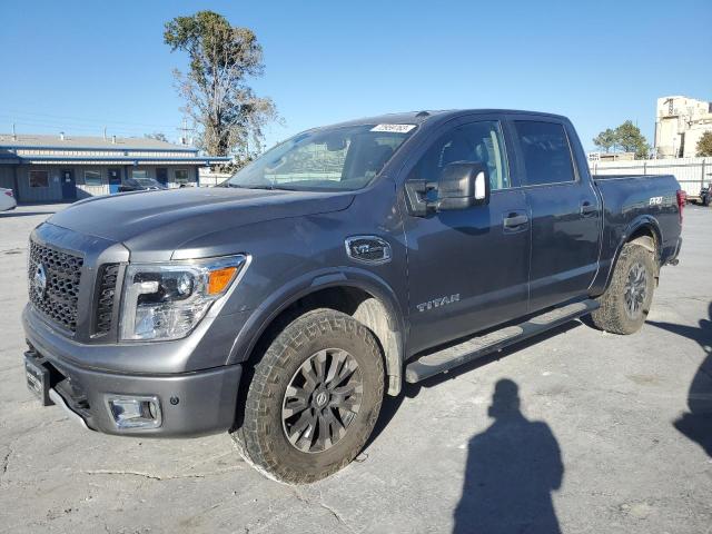 NISSAN TITAN SV 2017