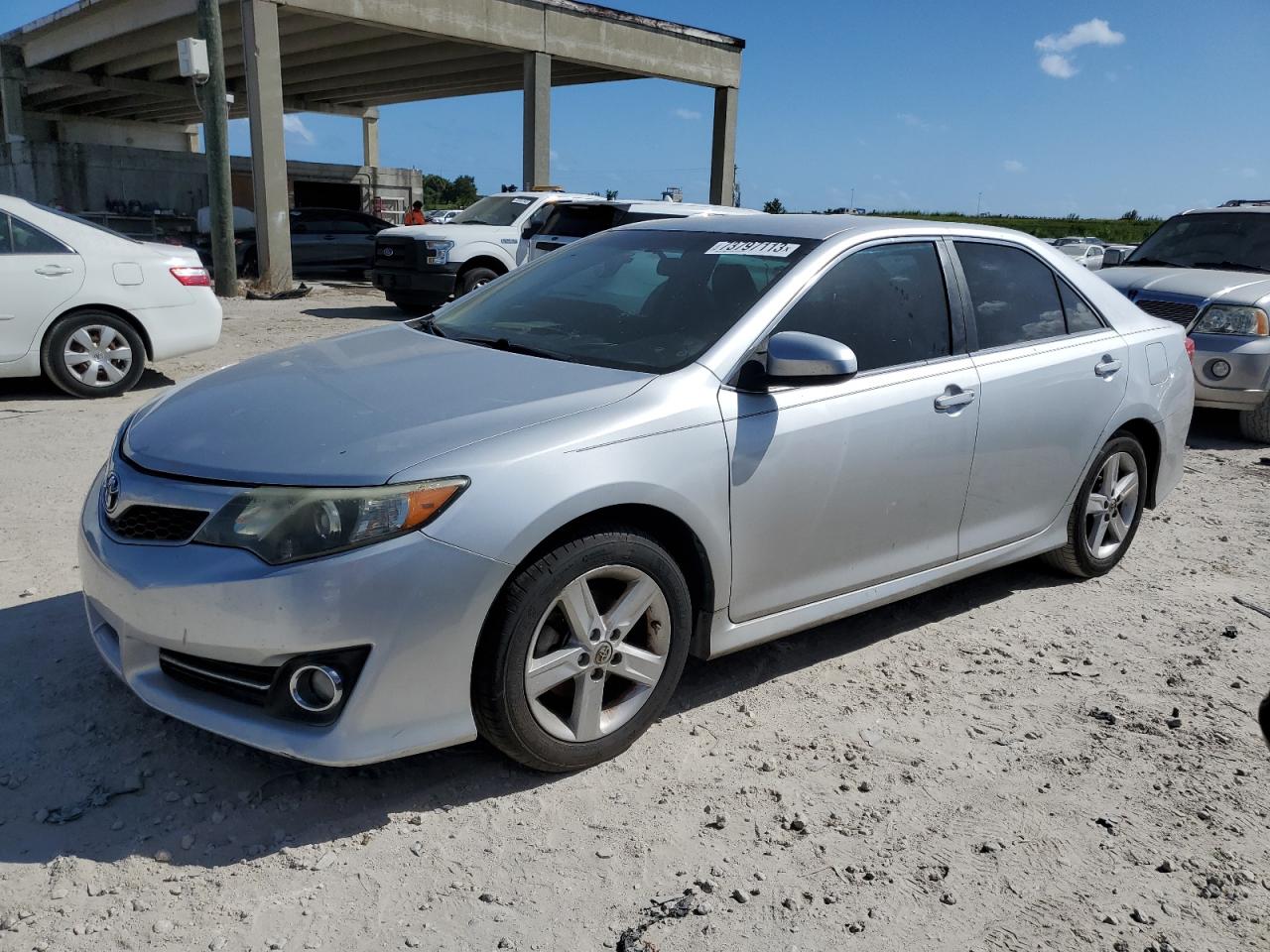 Toyota Camry 2014