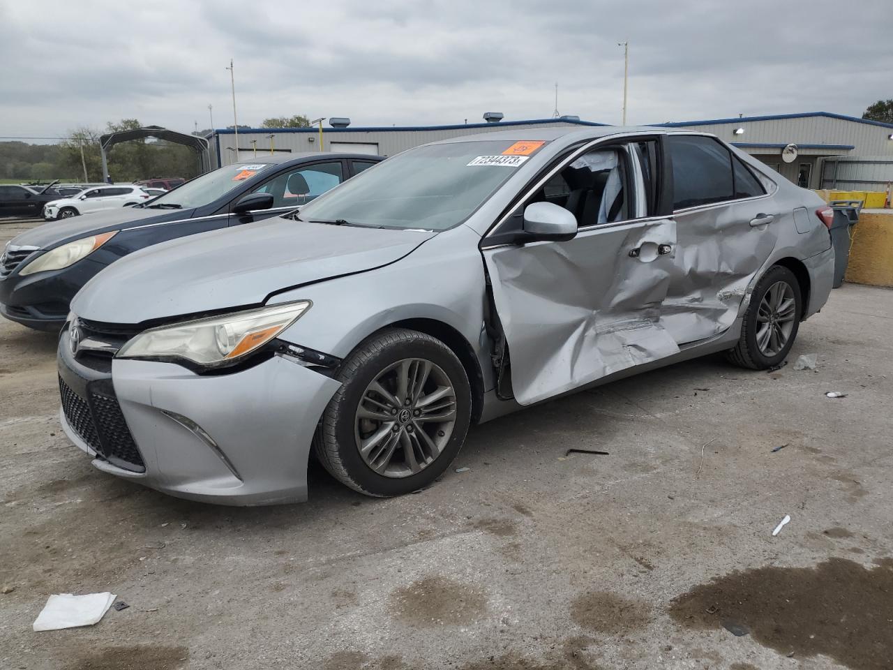 Toyota Camry 2016
