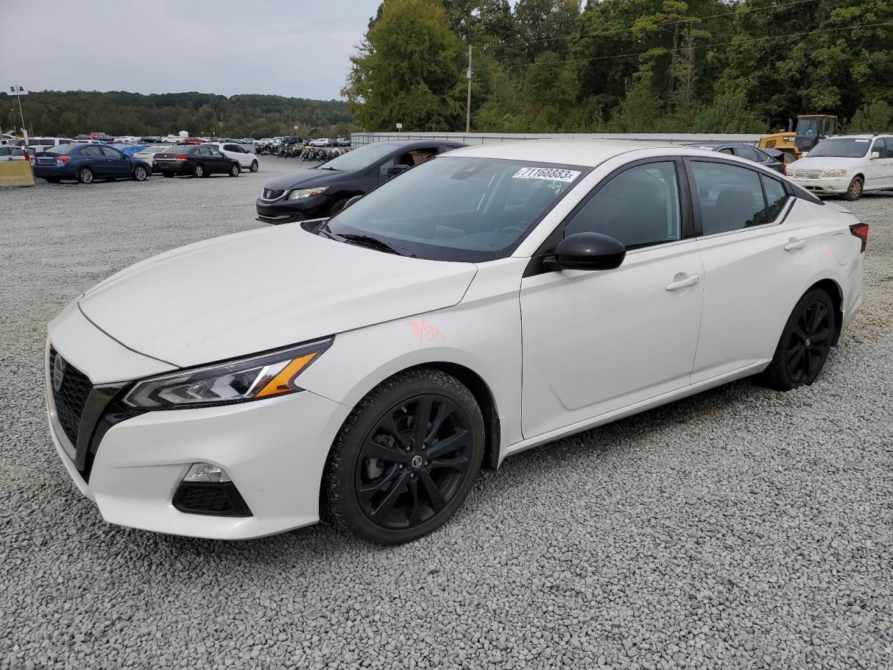 Nissan Altima 2020