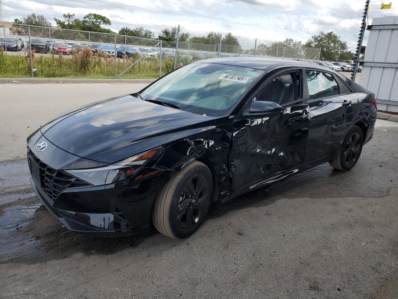 Hyundai Elantra 2023