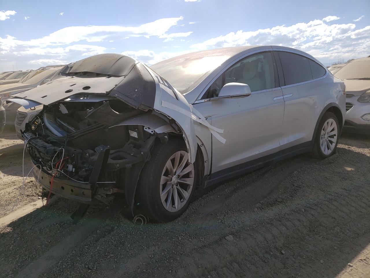Tesla Model x 2018