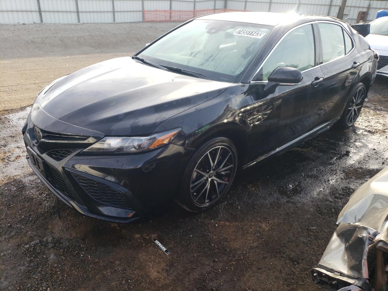 Toyota Camry 2022